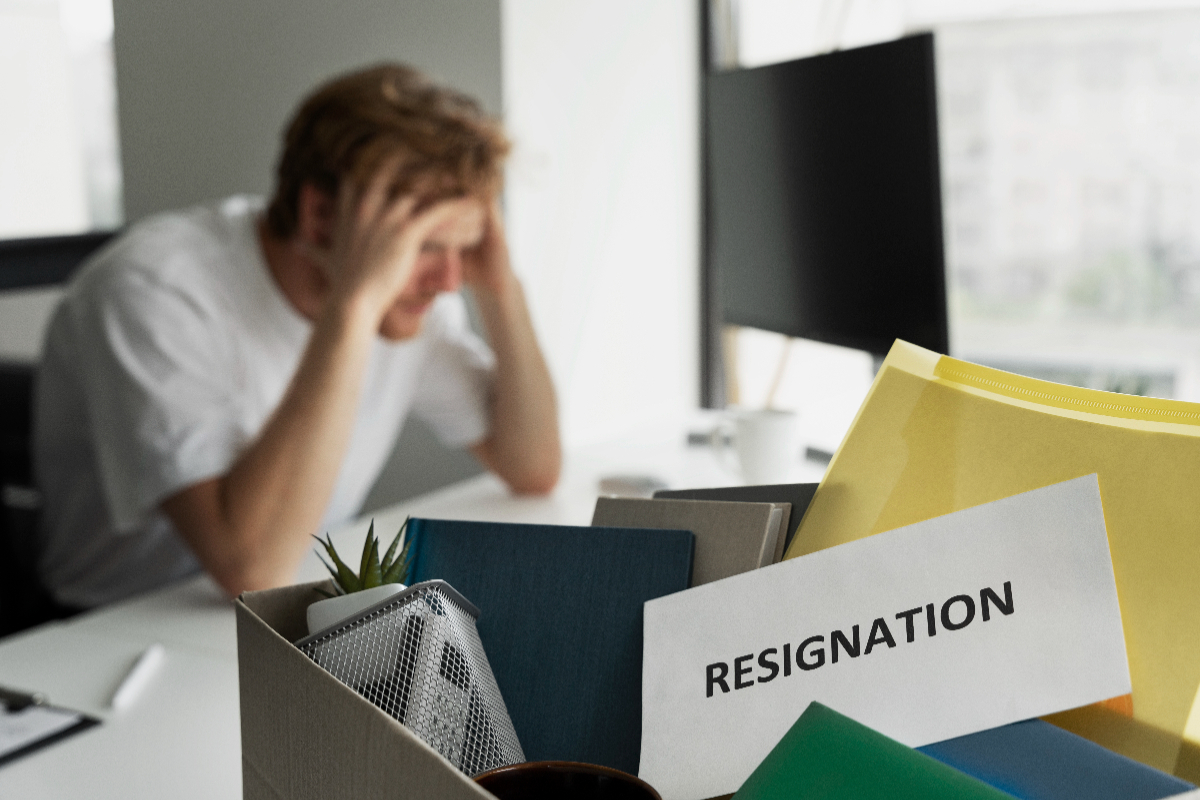 Ujuk-Ujuk Resign Tanpa Pamit, Bukan Kelihatan Keren, Tapi Malah Bisa Jadi Blunder Besar, Kok Bisa?